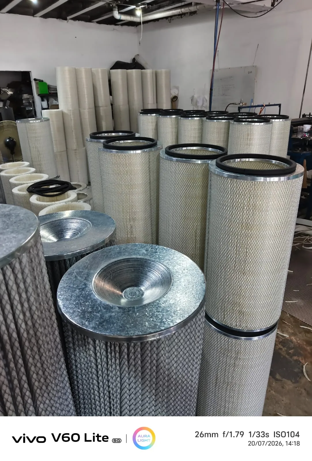 Grupo de cartuchos filtrantes de distintas alturas listos para envío